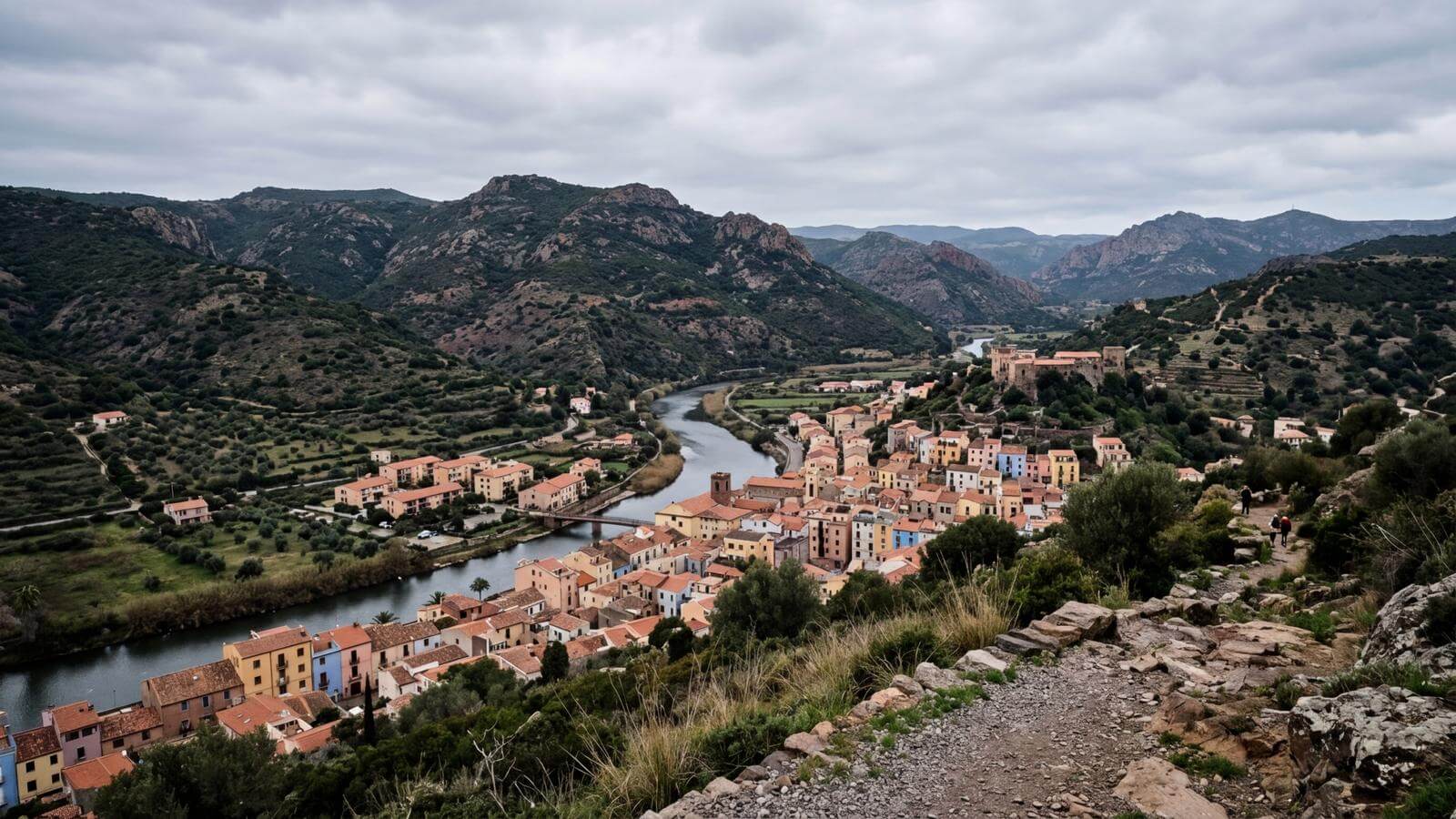 Mejor época para viajar a Bosa