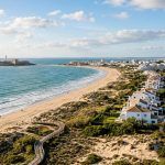 Novo Sancti Petri: resort 4* con acceso directo a la playa de La Barrosa por 45€