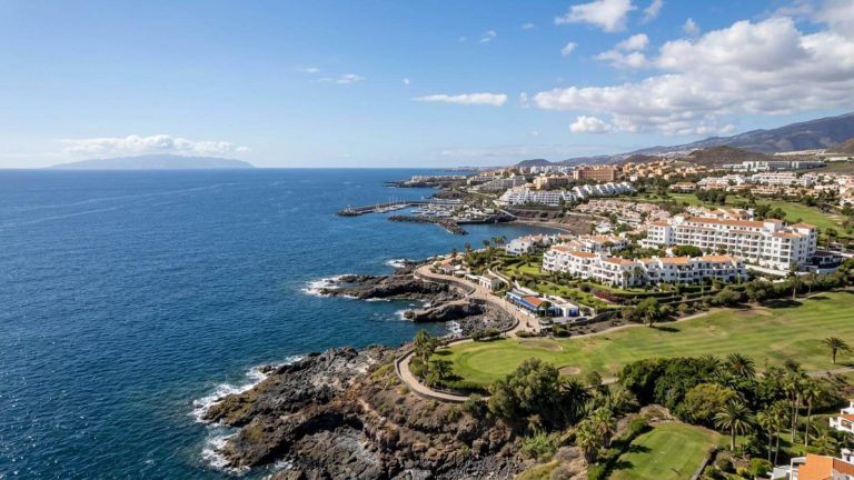 Vacaciones en Tenerife: resort Golf & Spa 5* por 46€