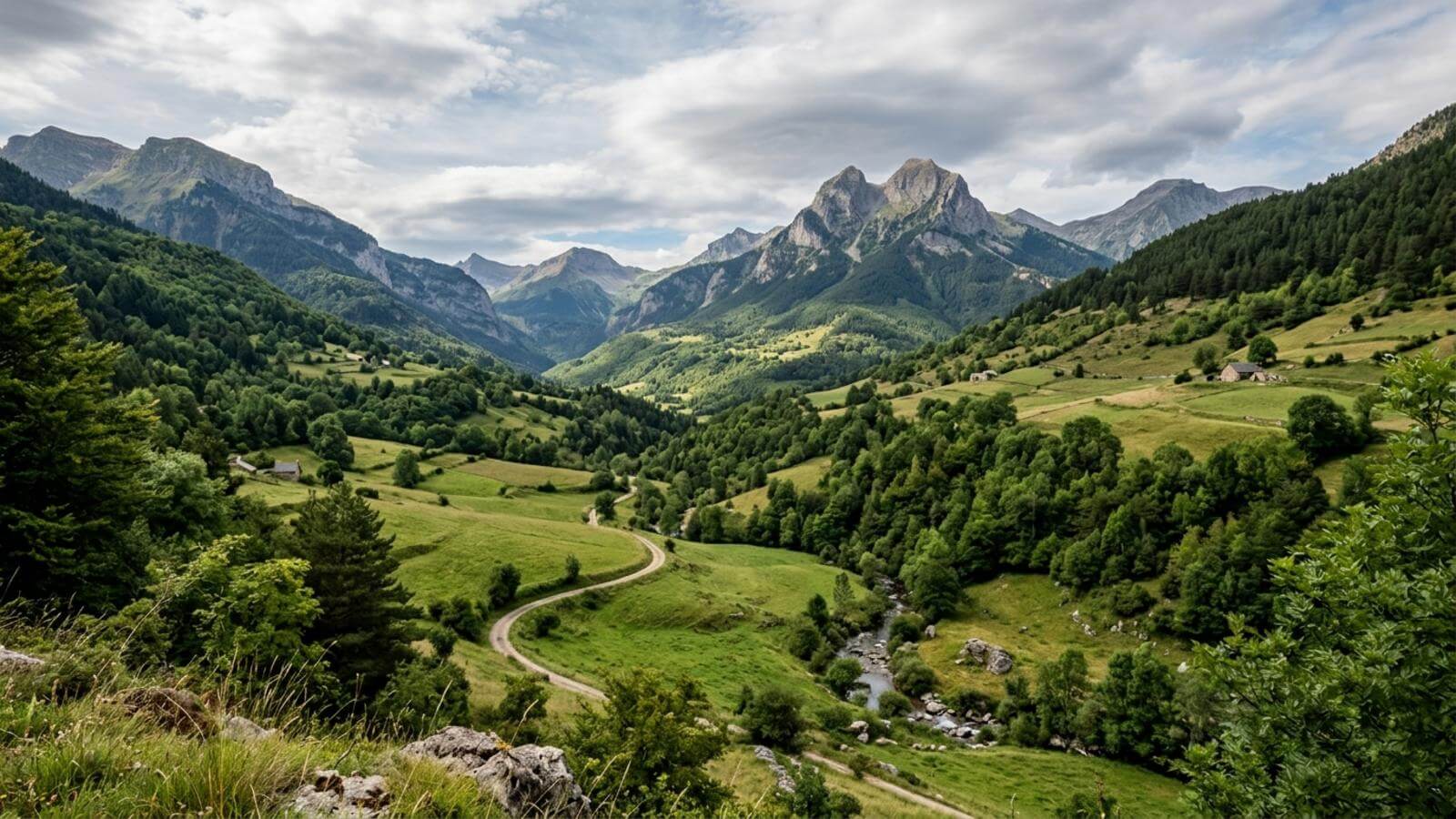 Mejor época para viajar a Hecho