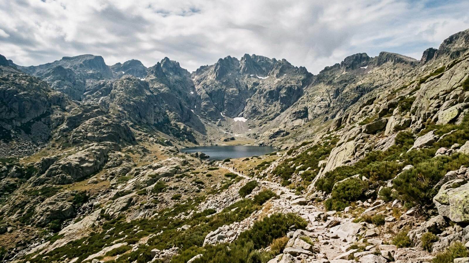Mejor época para viajar a la Laguna Grande de Gredos
