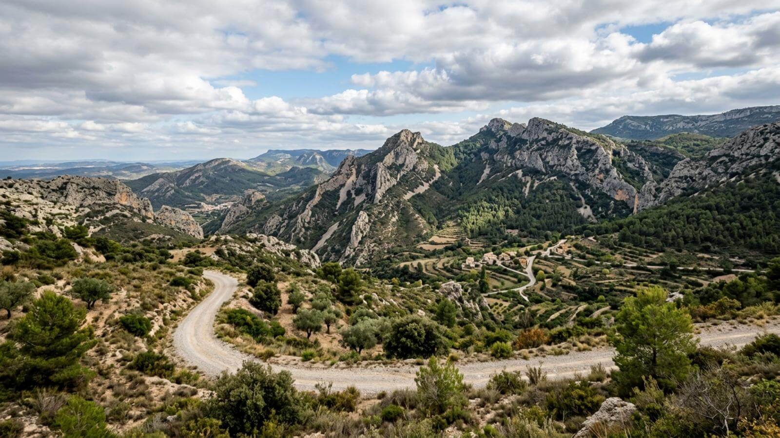 Mejor época para viajar a las Montañas de Tivissa-Vandellòs