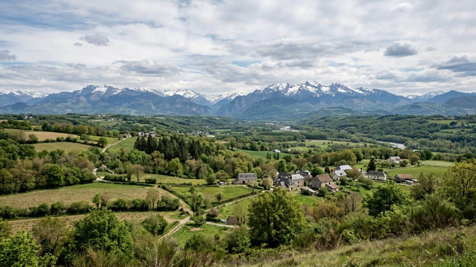 Mejor época para viajar a Pau