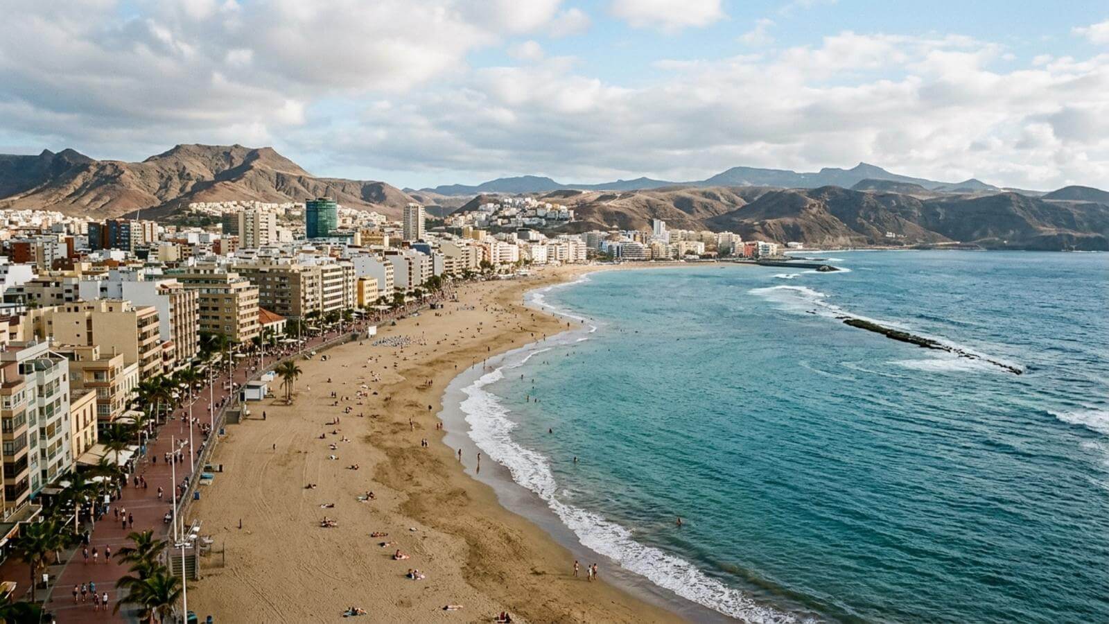Mejor época para viajar a la Playa de Las Canteras