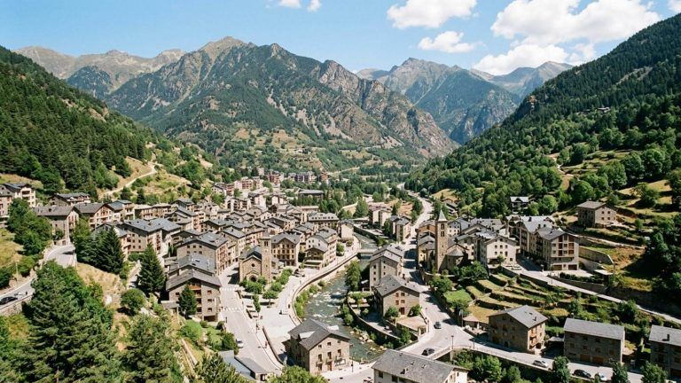 Andorra: hotel cerca de Naturland (el famoso parque de aventuras) por 18€