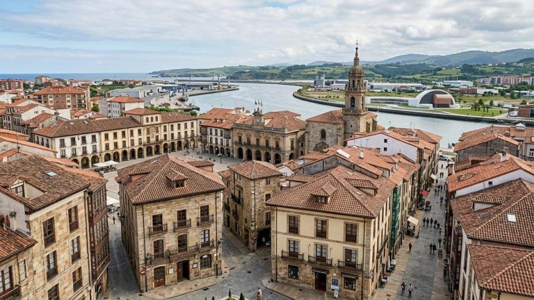 Finde en un antiguo palacio convertido en hotel 5* by Melía por 47€