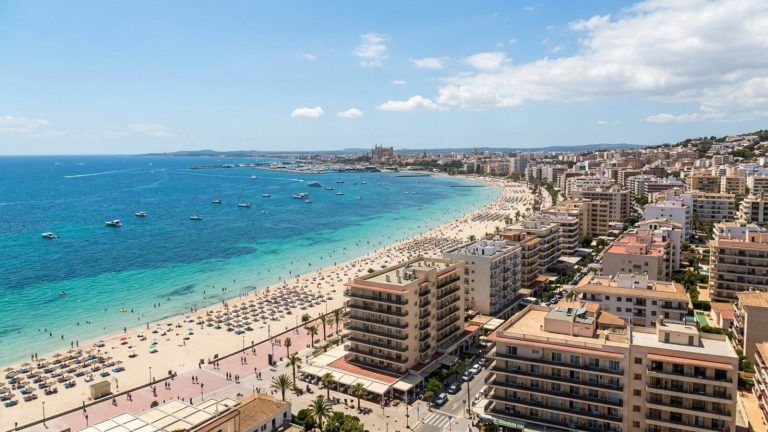 Hotel a un paso de la playa con todo incluido por 60€