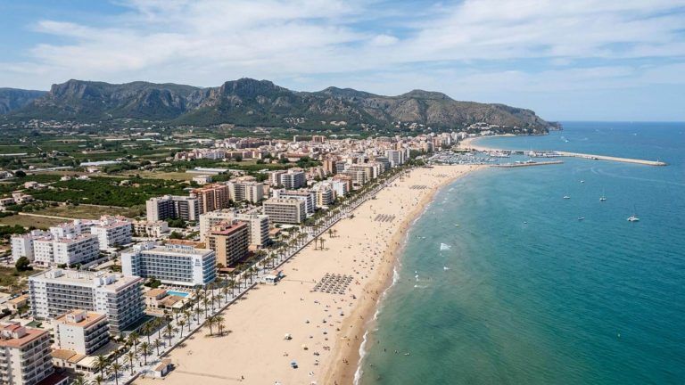 Hotel con vistas al mar y todas las comidas incluidas por 37€