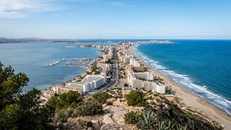 Hotel con exclusivas termas marinas y pensión completa por menos de 51€