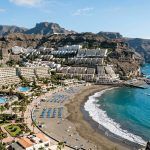 Hotel 4* directamente en una playa de arena privada con todo incluido por 100€