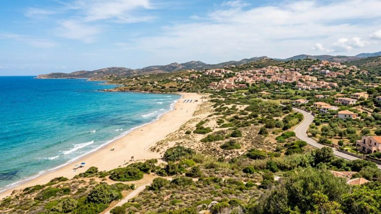 Vuelos a Cerdeña + 6 noches en un lujoso aparthotel desde 154€ por persona