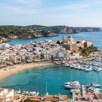 Escapada de lujo a Ibiza: hotel 5* a un paso de la playa desde 74€ p.p./noche