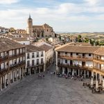 Parador que ocupa un antiguo monasterio fundado en el siglo XV desde 54€ p.p./noche