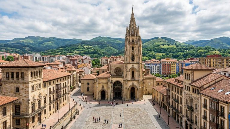 Fin de semana en Oviedo: hotel Eurostars 4* con características de diseño únicas desde 56€ p.p./noche