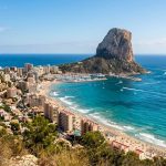 Vacaciones en Calpe: 7 noches en primera línea de mar con pensión completa desde 635€ p.p.