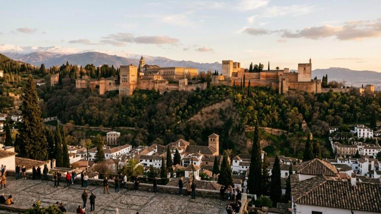 Finde en un acogedor hotel en el centro de Granada desde 54€ p.p./noche