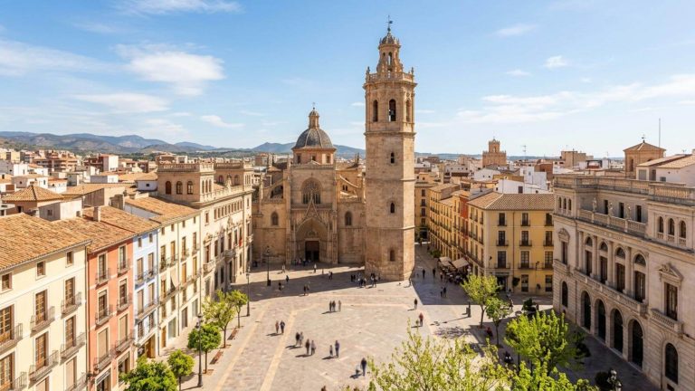 Finde en el que fue el primer hotel inaugurado en Castellón desde 82€ p.p./noche
