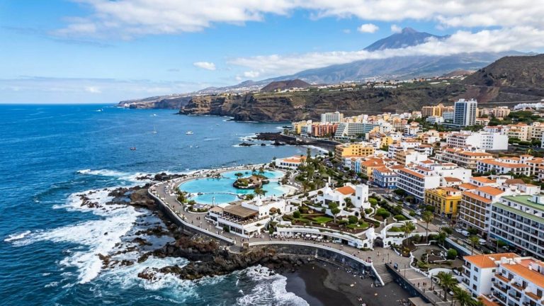 Última hora: aparthotel en Puerto de la Cruz con vistas al Teide desde 24€ p.p./noche