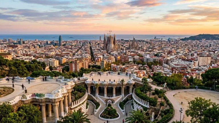 Última hora: hotel 4* en Barcelona con una espectacular arquitectura desde 85€ p.p./noche