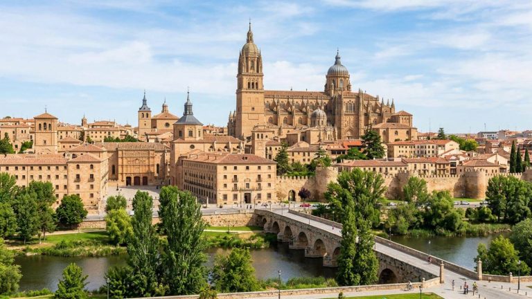 Parador ubicado en una ciudad milenaria Patrimonio de la Humanidad desde 42€ p.p./noche
