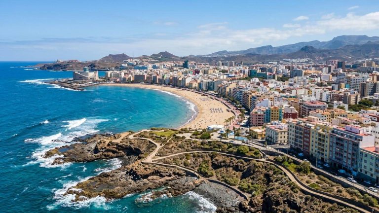Fin de semana en Las Palmas: hotel con vistas a la playa desde 22€ p.p./noche