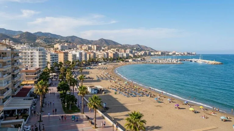 Fuengirola: aparthotel recomendado solo para adultos desde 72€ p.p./noche