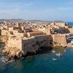 Parador con unas vistas excepcionales ubicado entre dos antiguos fuertes desde 53€ p.p./noche