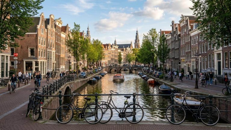 Vuelos a Amsterdam desde 83€ ida y vuelta