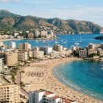 Hotel 4* by Meliá solo para adultos con fiestas diarias en la piscina desde 65€ p.p./noche