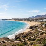 Vacaciones de verano rodeado de playas paradisíacas: 7 noches con pensión completa desde 313€ p.p.
