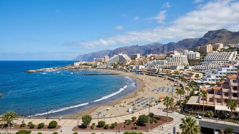 Aparthotel 4* de diseño solo para adultos en Playa de las Américas desde 59€ p.p./noche