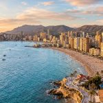 Vacaciones en Benidorm: 7 noches de hotel con pensión completa desde 745€ p.p.