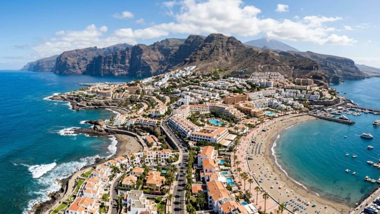 Verano de lujo en el Hard Rock Hotel Tenerife 5* desde 106€ p.p./noche