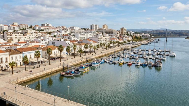 Agosto en el Algarve (Portugal): aparthotel cerca de la playa desde 64€ p.p./noche