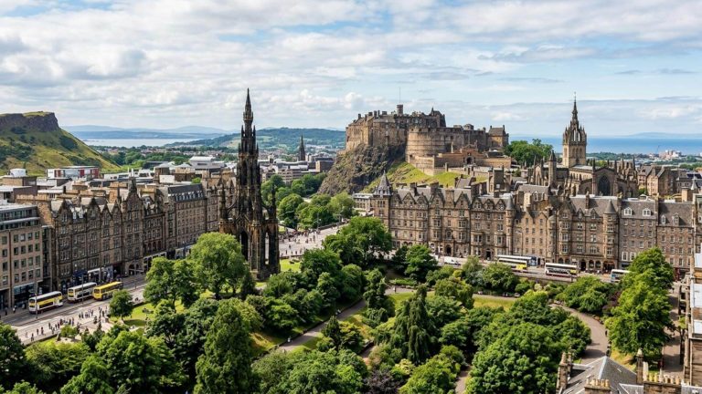 Vuelos a Edimburgo + 6 noches en un hotel del centro desde 295€ p.p.