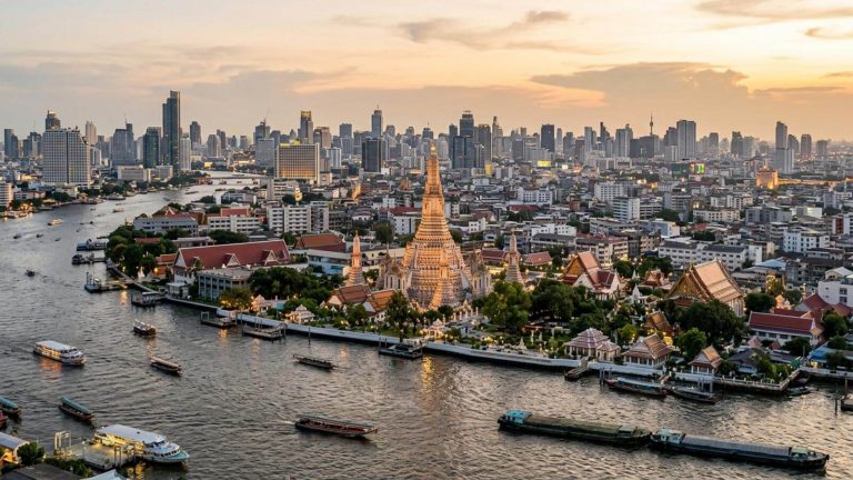 Vuelos directos a Bangkok + 8 noches en un hotel 4* por 662€ p.p.