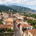 Parador en medio de un paisaje lunar a más de 2.000 metros de altitud desde 58€ p.p./noche