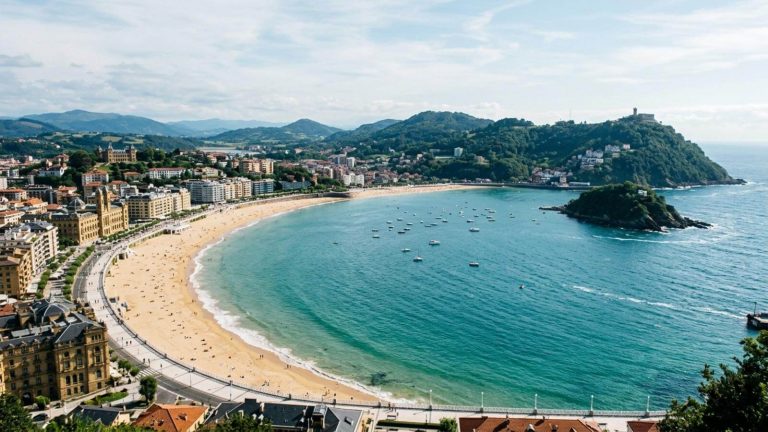 Octubre en un exclusivo hotel 4* cerca de la playa de La Concha en Donostia-San Sebastián desde 77€ p.p./noche