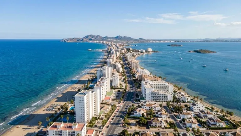 Septiembre en La Manga: hotel 4* a pie de playa con todas las comidas incluidas desde 79€ p.p./noche
