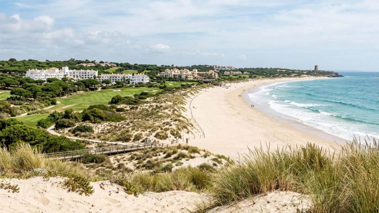 Octubre de lujo en Novo Sancti Petri: resort & spa 5* desde 59€ p.p./noche