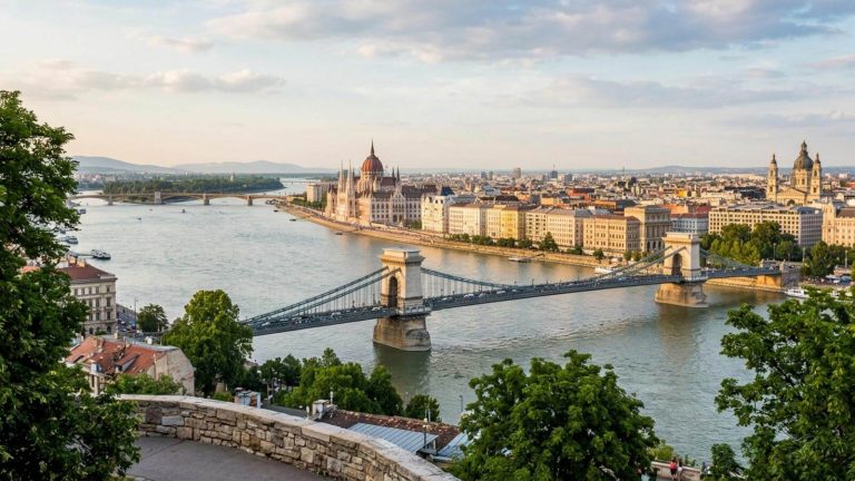 Vuelos a Budapest + 7 noches en un hotel 4* desde 547€ p.p.