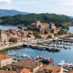 Parador ubicado en una fortaleza medieval con vistas a las Rías Baixas desde 52€ p.p./noche