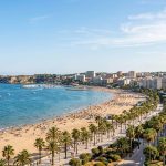 Vacaciones en Salou: 7 noches en un aparthotel con piscina y minigolf desde 171€ p.p.
