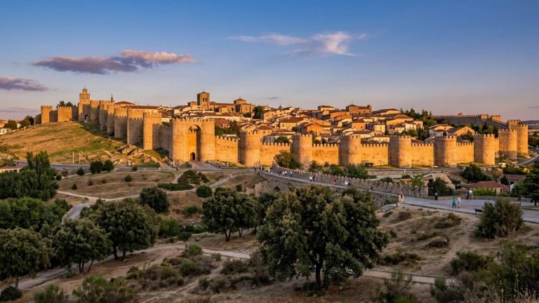 Escapada de última hora: hotel 4* en Ávila con bañera de hidromasaje desde 49€ p.p./noche
