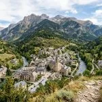 Parador escondido entre montañas en uno de los valles más bonitos de España desde 50€ p.p./noche