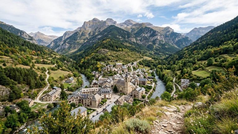 Parador escondido entre montañas en uno de los valles más bonitos de España desde 50€ p.p./noche