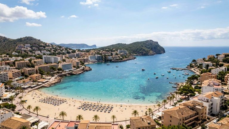 Hotel 4* solo para adultos a escasos metros de la magnífica Playa de Santa Ponça desde 43€ p.p./noche