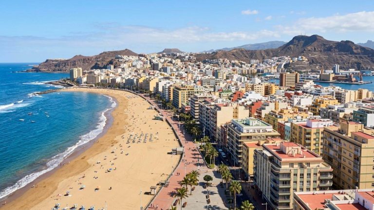 7 noches en un aparthotel en el centro de Las Palmas con vuelos incluidos desde 257€ p.p.