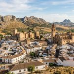 Parador de diseño contemporáneo y vistas panorámicas desde 50€ p.p./noche