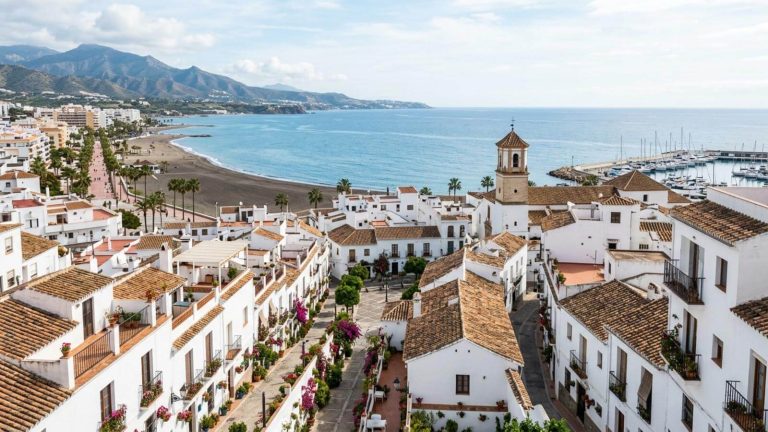 Escapada de lujo en Estepona: hotel 5* con preciosas vistas al mar desde 57€ p.p./noche